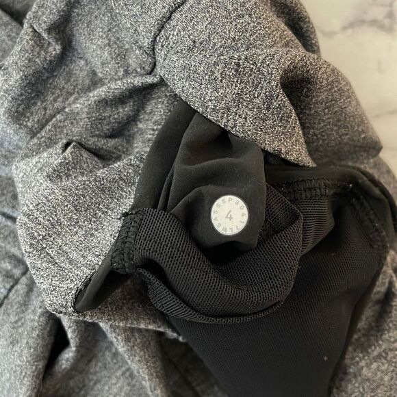 Lululemon Heathered Black On The Fly Pant *28" 4 - Picture 8 of 8